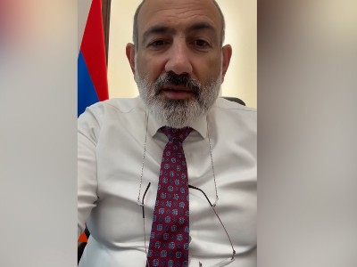 Пашинян недоволен: Очень часто тротуары используются как автопарковки или стройплощадки