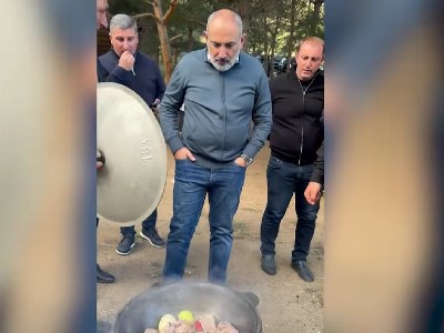 Жители села Цилкар угостили премьер-министра Армении хашламой