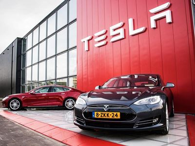 Бизнесмен из Индии семь лет ждал свой заказанный электрокар Tesla Model 3 и так и не дождался его