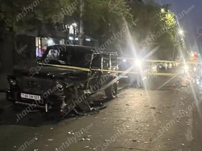 В Ереване в результате ДТП госпитализированы два человека