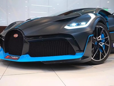 В России почти за 1 млрд. рублей продают 1500-сильный Bugatti Divo