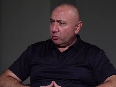 «Мать Армения»: Почему Лукашенко с лицом тракториста раньше таких заявлений не делал?