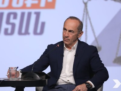 Роберт Кочарян провел заседание фракции блока «Армения»