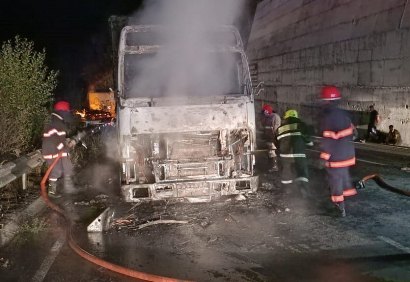 В Армении сгорел грузовик