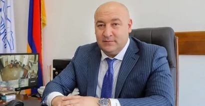 Փաշինյանի հեռացման հարցը առկախվելուց հետո Արցախի դրոշը Քաջարանի քաղաքապետի սեղանից անհետացավ․ «Ժողովուրդ»