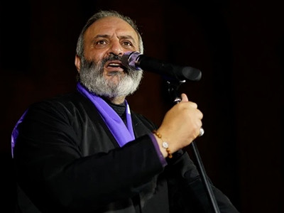 Лидер движения «Во имя Родины» проводит встречу со своими сторонниками