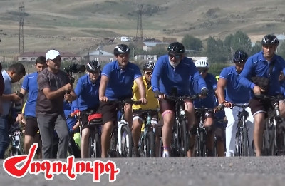 «Ժողովուրդ». Սեւանի շուրջ երկօրյա հեծանվավազքը արժեցել է մոտ 40 հազար դոլար.կնքվել է երկու պայմանագիր