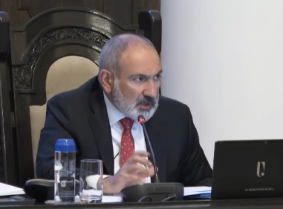Կռահում եմ՝ գնալու ենք մարզեր, մեկը սիրուն ներկած սպանդանոցի դեմը տխուր մեզ է սպասելու. Փաշինյան
