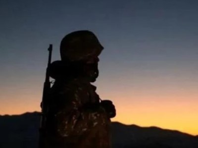 Սիրելի մարդուն կորցնելու ցավը մեկ լուսանկարում. Հայաստանում նշում են անհայտ կորածների միջազգային օրը