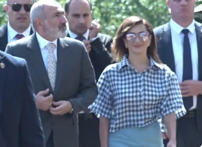 Փաշինյանը Կիրանցի դպրոցում աշակերտների հետ փակ հանդիպում է ունեցել. լրագրողների հարցերին էլ չի պատասխանել
