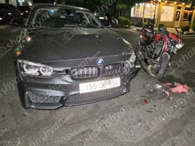 shamshyan.com: В Ереване столкнулись автомобиль «BMW» и мотоцикл