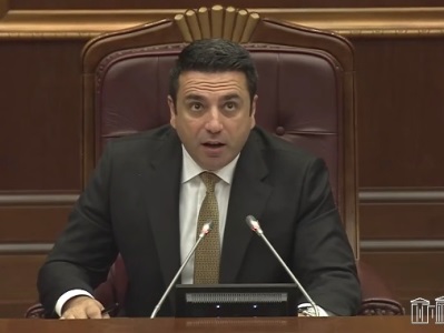 «Ուզում եք «կոխցրած» ու՞ր գնանք, շտապողները թող գնան», «Բայց ո՞վ էր ձեզ բան ասել». Բագրատյանն ու Սիմոնյանը վիճեցին