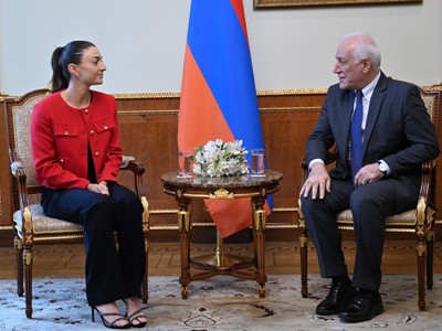 Վահագն Խաչատուրյանն ընդունել է թենիսիստուհի Էլինա Ավանեսյանին