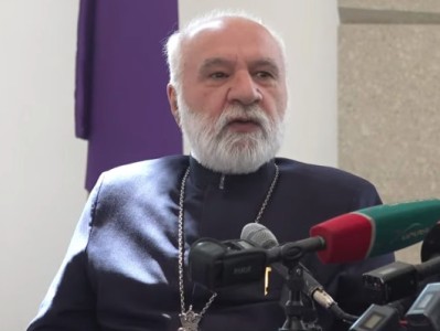 Церковь: Удаляя от себя историческое, мы меняем и свой генетический код