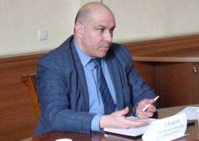 «Հրապարակ». Ագրարայինի ռեկտորի պարտականությունները կատարողը կաղում է տարրական հանրահաշվից