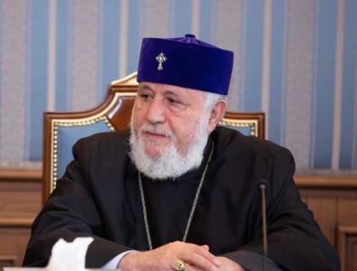 Newspaper: Armenia ruling force members to attend Holy Etchmiadzin Cathedral re-consecration?