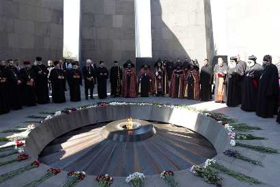 Աղոթք բարձրացվեց Ծիծեռնակաբերդի հուշահամալիրում և «Եռաբլուր» զինվորական պանթեոնում