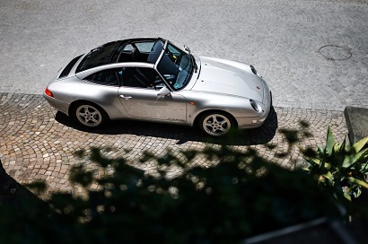 Porsche 911 owner gets more than $150,000 from mechanic who didn't return her car for more than 10 years
