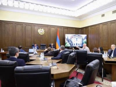 Состоялось закрытое рабочее обсуждение с участием членов фракции «Гражданский договор» и правительства