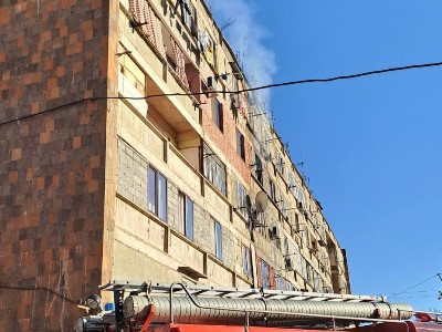 Ներքին Շենգավիթ 1-ին փողոցի շենքերից մեկի 5-րդ հարկի բնակարաններից մեկում հրդեհ է բռնկվել