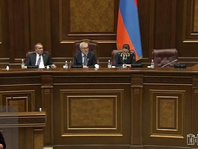«Ուրեմն ես չեմ մասնակցի այս քննարկմանը». Քյարամյանը շարունակում է լեզվակռիվը Անդրանիկ Քոչարյանի հետ
