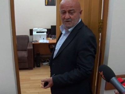 «Եթե անունը չտվեցիր, ուրեմն ամենավերջին սրիկան ես». Աղազարյանը՝ Քյարամյանին