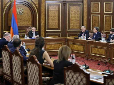 Пашинян принял аккредитованных в Армении послов государств-членов ЕС