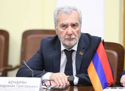 «Հրապարակ». «Ռազբորկաներ»՝ ՔՊ-ում. Անդրանիկ Քոչարյանն այնպես է գոռգոռացել, որ անգամ միջանցքներում է լսելի եղել