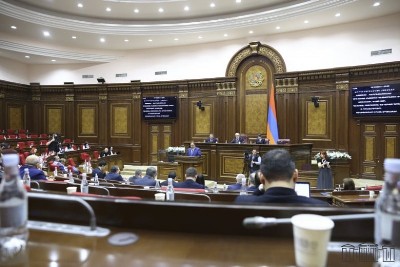 «Փաստ». Ներթիմային ճաքերը գնալով խոշորանում են