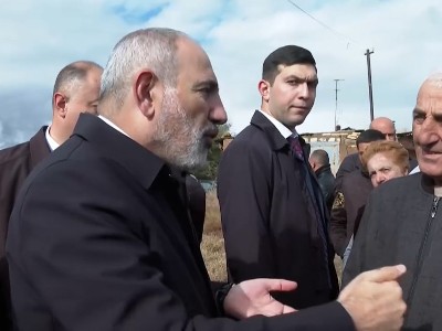 «Խմելու ջուր չկա, ճանապարհը լավը չի». Փաշինյանը Անիպեմզայի բնակիչներին հորդորեց գոհանալ եղածով եւ ժպտալ