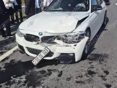 ДТП в Котайке: столкнулись автомобили «BMW» и «Mercedes»