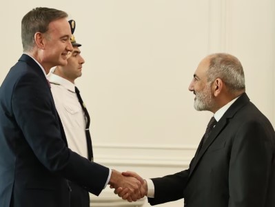 «Азатутюн»: Госдеп не раскрывает предложения президента США Еревану и Баку