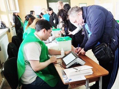 Էքզիթ-պոլերը Վրաստանում խորհրդարանական ընտրությունների հակասական արդյունքների մասին են վկայում