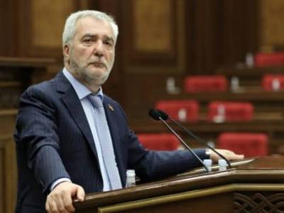 Անհասցե լուրերին երբևիցե չեմ պատասխանում․ Անդրանիկ Քոչարյանը՝ իրեն ԱԺ հանձնաժողովի նախագահի պաշտոնից հեռացնելու մասին