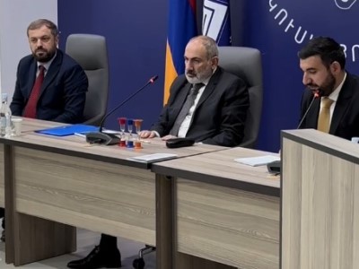 Пашинян написал пост после закрытой встречи с соратниками