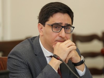 Почему Армения все еще не подала иск против Азербайджана в МУС: пояснение Егише Киракосяна
