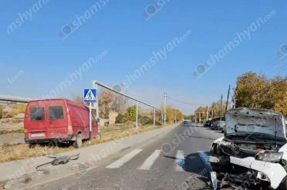 Շղթայական ավտովթար՝ Կոտայքի մարզում․ բախվել են 2 Ford Tranist, 2 Opel և Renault