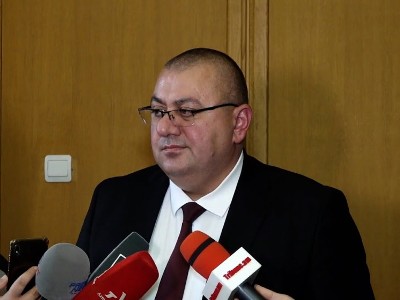 Գյումրու իշխող ուժը հրաժարական է տվել, որովհետև քաղաքականությամբ չեն ուզում զբաղվել. Շիրակի մարզպետ