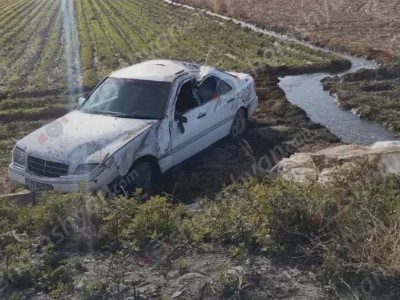 Արարատի մարզում «Mercedes»-ը դուրս է եկել երթևեկելի գոտուց և հայտնվել դաշտում․ կա տուժած. shamshyan.com
