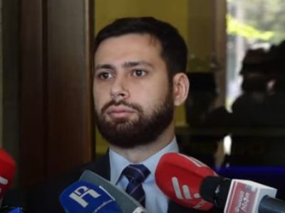 «Նա իմ վարորդը չէր». Կոստանյանն ինքն է հաղորդում ներկայացրել «վիզաների բիզնես» անող աշխատակցի մասին