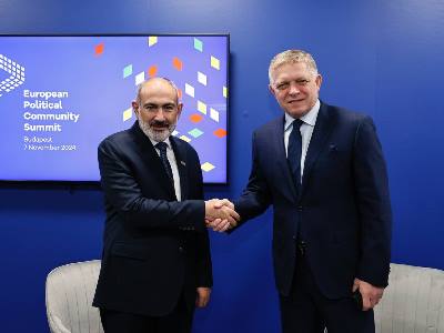 Премьер-министр Армении представил словацкому коллеге проект  «Перекресток мира»