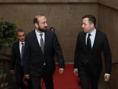 Արարատ Միրզոյանը և Բենջամին Դուսան մտքեր են փոխանակել տարածաշրջանային զարգացումների շուրջ