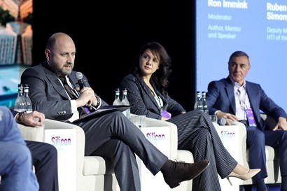 Глава ЦБ Армении на саммите «Silicon Mountains 2024» рассказал о рисках и возможностях ИИ