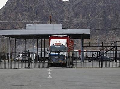 «էդ սոխով բեռի համար զանգողը դո՞ւ էիր, դո՞ւ պետք ա ասես՝ շուտ անեմ». Մաքսատանը հարկայինի ծառայողը՝ «քուչի գողական»