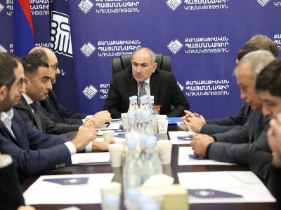 На заседании правления партии «Гражданский договор» обсудили вопросы внутриполитического и дисциплинарного характера