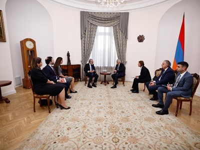 Вице-премьер Армении принял новоназначенного посла Испании