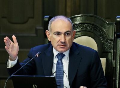 Newspaper: Armenia PM takes out his ‘revolutionary hammer’