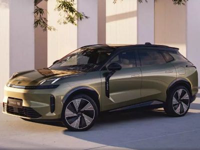 Volvo разрабатывает новый гибридный кроссовер