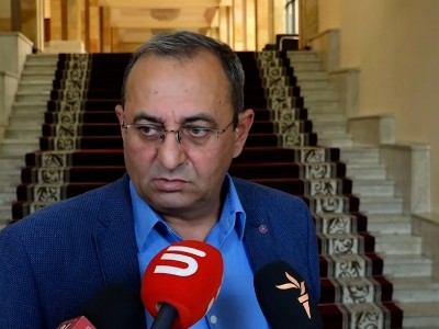 Минасян о заявлении Пашиняна: Как можно всей нацией обсуждать эту глупость?