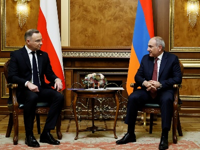 Nikol Pashinyan briefs Andrzej Duda on latest developments in Armenia-Azerbaijan peace treaty talks
